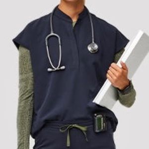 FIGS quiet navy rafaela xs scrub top